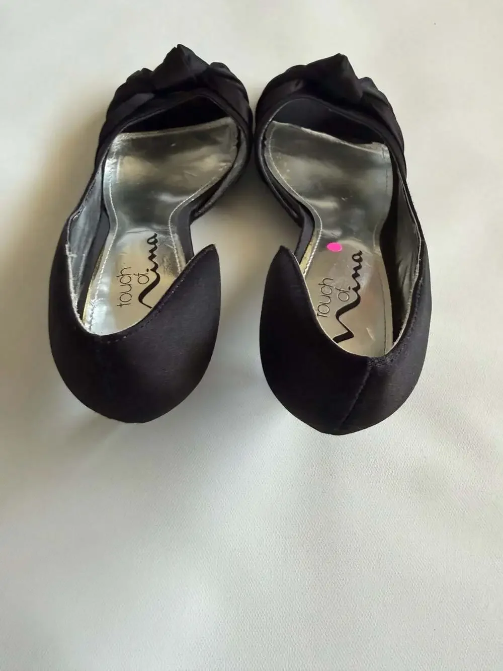 Touch of Nina Black Satin Bow Peep Toe Heels Womens 6M Kitten Party Y2K Formal